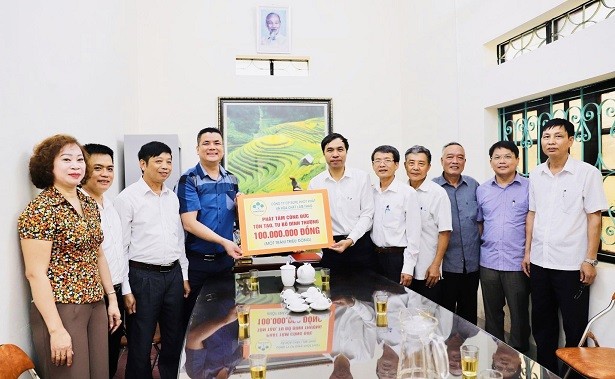 Supe Lâm Thao ủng hộ 100 triệu đồng phát tâm công đức tôn tạo, tu bổ Đình Thượng xã Chu Hóa