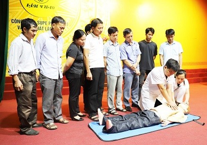 Tập huấn kỹ năng sơ cấp cứu khi chưa có nhân viên y tế