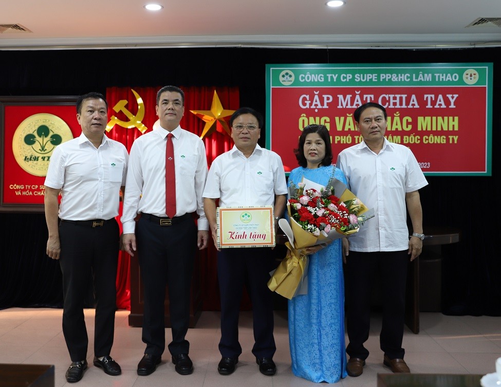 Gặp mặt, chia tay đồng chí Văn Khắc Minh, nguyên Phó Tổng Giám đốc Công ty về nghỉ chế độ