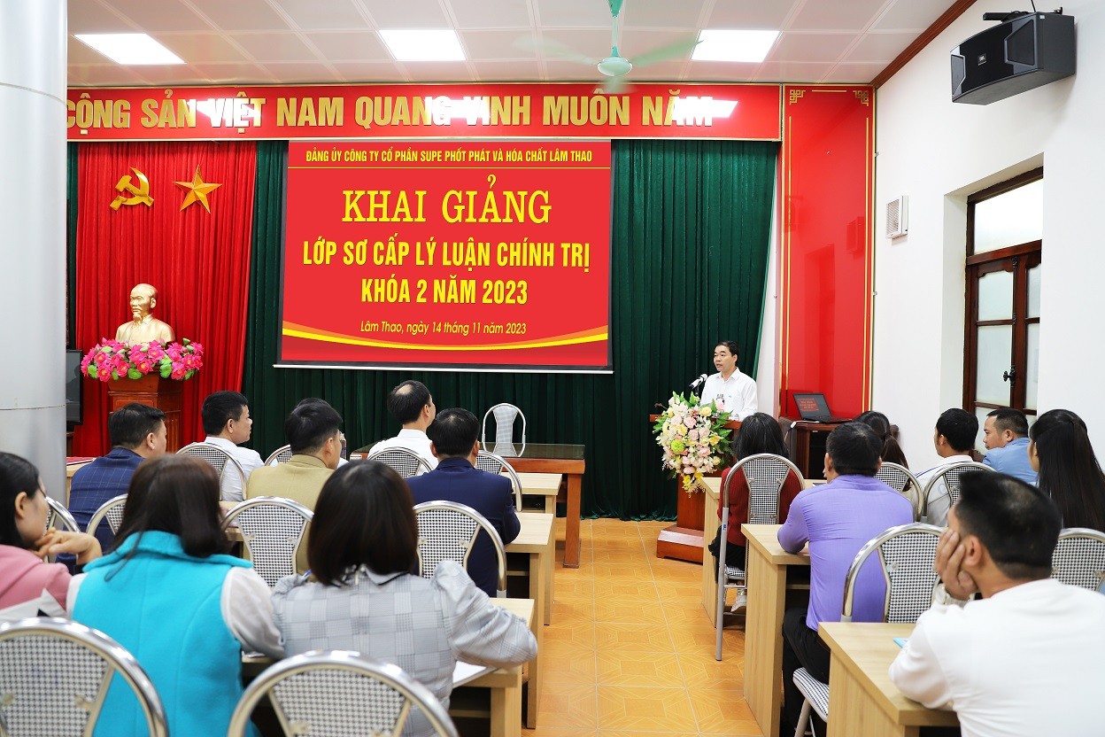 Khai giảng lớp Sơ cấp lý luận chính trị khoá 2, năm 2023