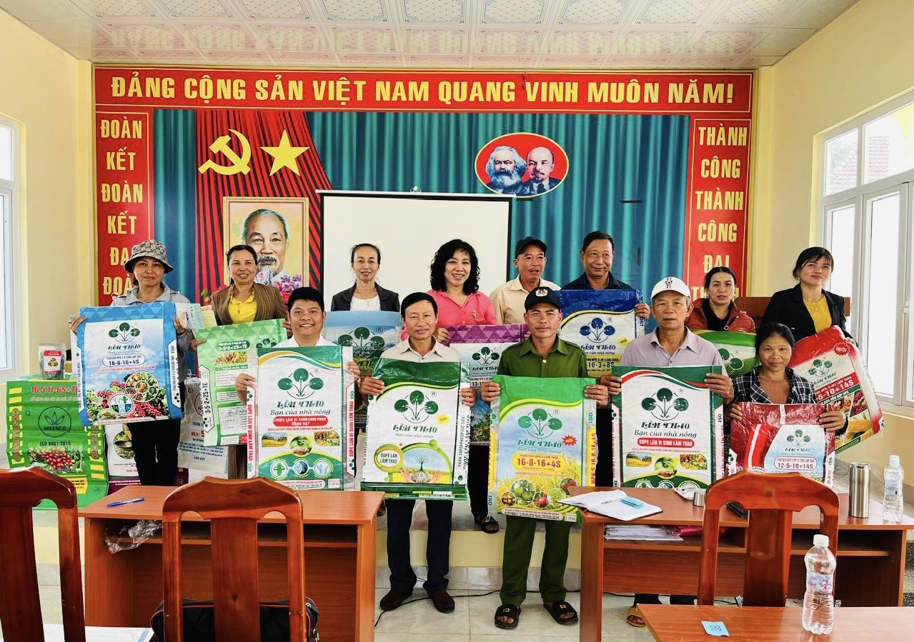 SUPE LÂM THAO PHỐI HỢP CÙNG CÔNG TY TNHH NHƯ LINH TỔ CHỨC HỘI THẢO HƯỚNG DẪN SỬ DỤNG PHÂN BÓN LÂM THAO TẠI HUYỆN LÂM HÀ, TỈNH LÂM ĐỒNG