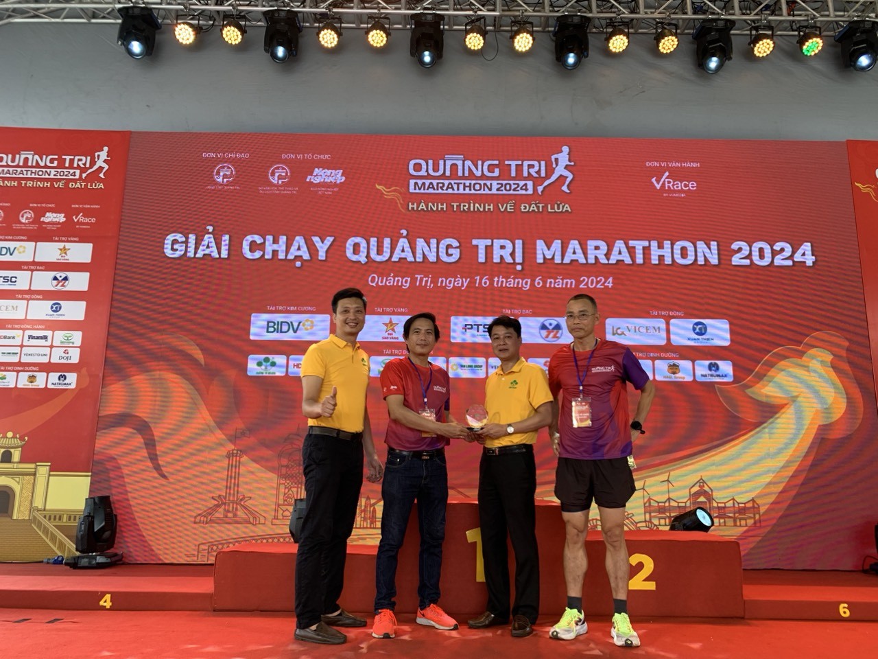 🔥 🏃🏻‍♂️🏃🏻‍♀️SUPE LÂM THAO ĐỒNG HÀNH CÙNG GIẢI CHẠY QUẢNG TRỊ MARATHON 2024 - HÀNH TRÌNH VỀ ĐẤT LỬA🏃🏻‍♂️🏃🏻‍♀️ 🔥