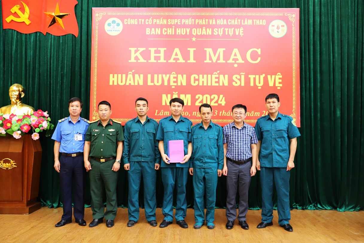 KHAI MẠC HUẤN LUYỆN CHIẾN SĨ TỰ VỆ NĂM 2024