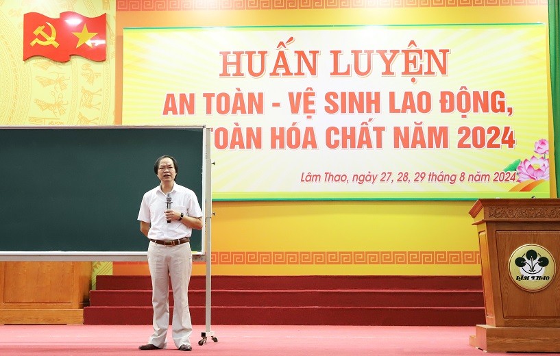 HUẤN LUYỆN AN TOÀN VỆ SINH LAO ĐỘNG, AN TOÀN HOÁ CHẤT CHO NGƯỜI LAO ĐỘNG CÔNG TY NĂM 2024.