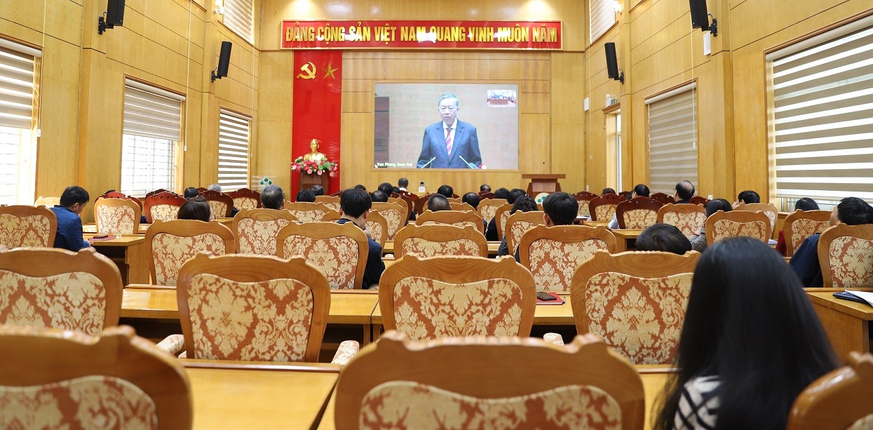 HỘI NGHỊ TOÀN QUỐC QUÁN TRIỆT, TRIỂN KHAI TỔNG KẾT VIỆC THỰC HIỆN NGHỊ QUYẾT SỐ 18 CỦA TRUNG ƯƠNG.