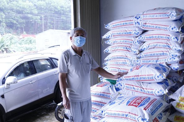 Một số hình ảnh tại cửa hàng bán phân bón Lâm Thao của gia đình bà Nguyễn Thị Dung